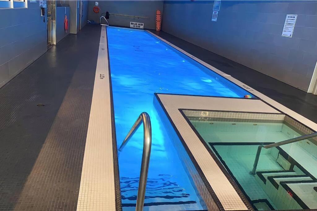 Comfort Two Beds Suite By Cn Tower Rogers Centre Plus Free Parking 多伦多 外观 照片